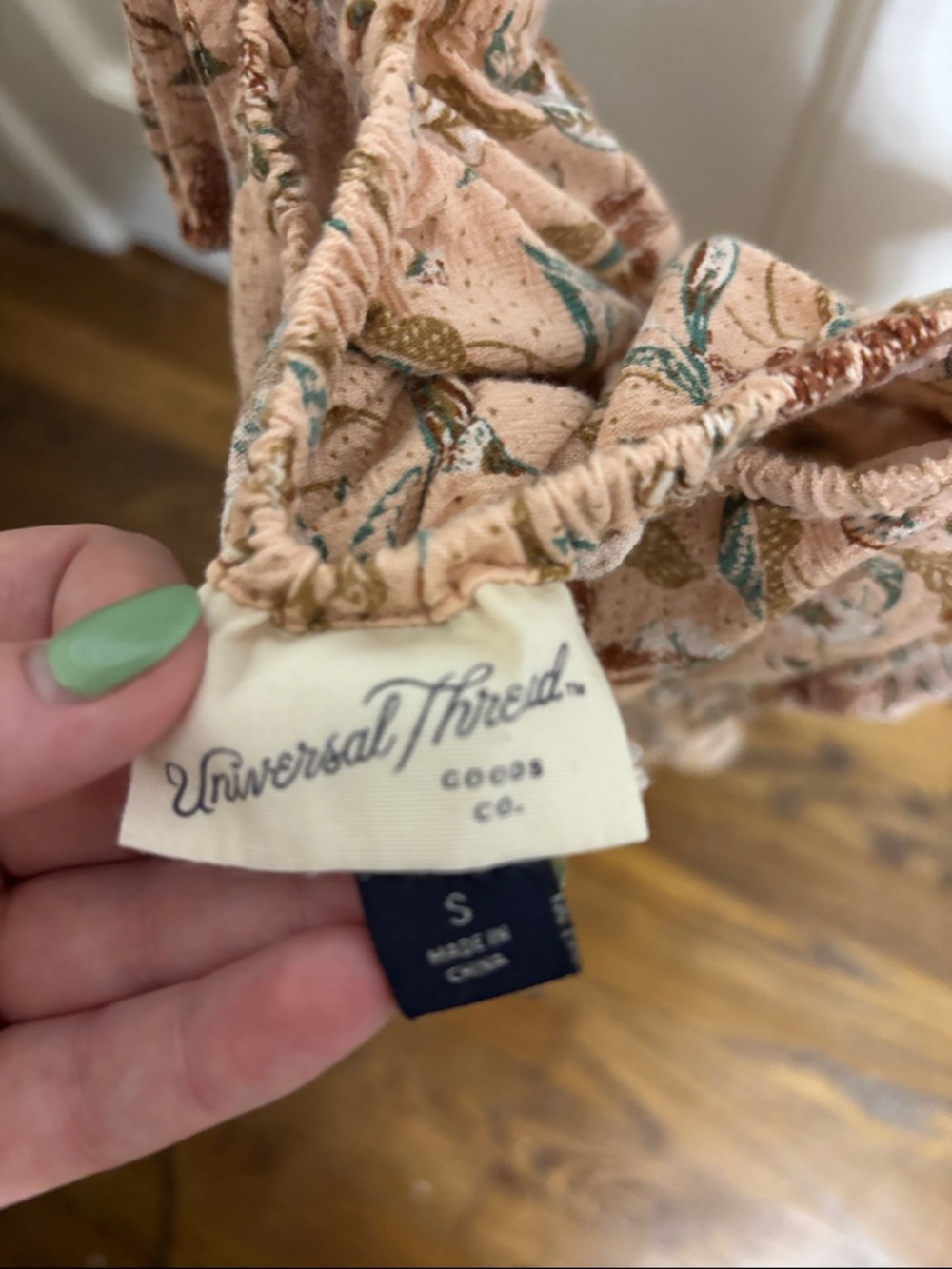 Universal Thread Peach Floral Ruffled Tank - Picture 2 of 2